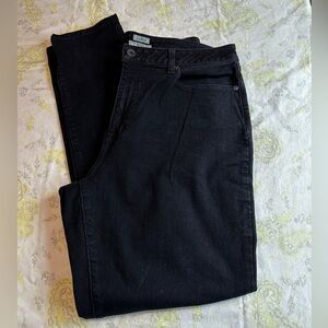 LL Bean Woman’s Classic Fit Black Jean Size 16